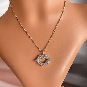 FAC Swarovski Dbl Sided Crystal Lips Pendant Necklace​